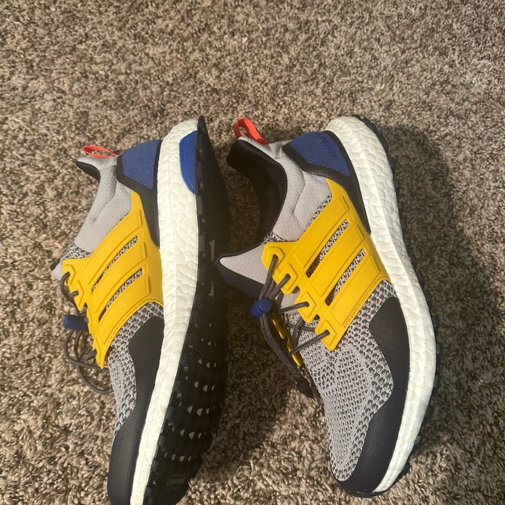 Adidas Men's Blue and Yellow Athletic Shoes - Picture 5 of 10